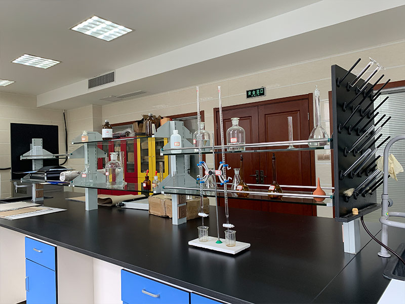 Chemical Resistant Laminate for Laboratory Table