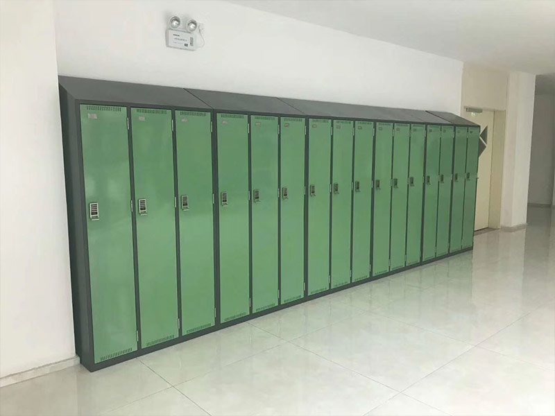 Compact Laminate for Compact Lockers